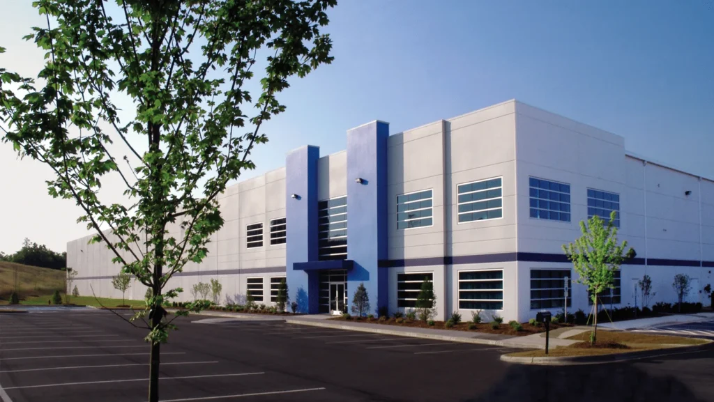 Two-story office and warehouse facility combining pre-cast and tilt-up concrete construction