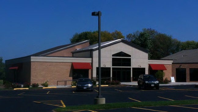 Exterior of Lord of Glory in Grayslake, Illinois